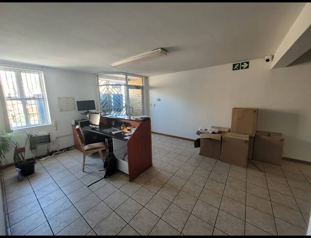 950M² WAREHOUSE TO LET IN KILLARNEY GARDENS